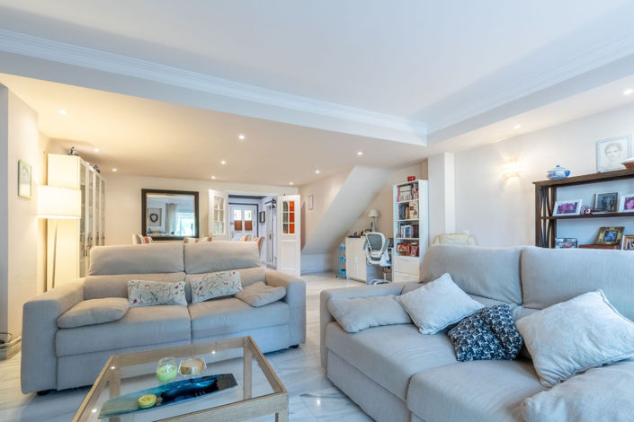 Image No.3-3 Bed Property for sale