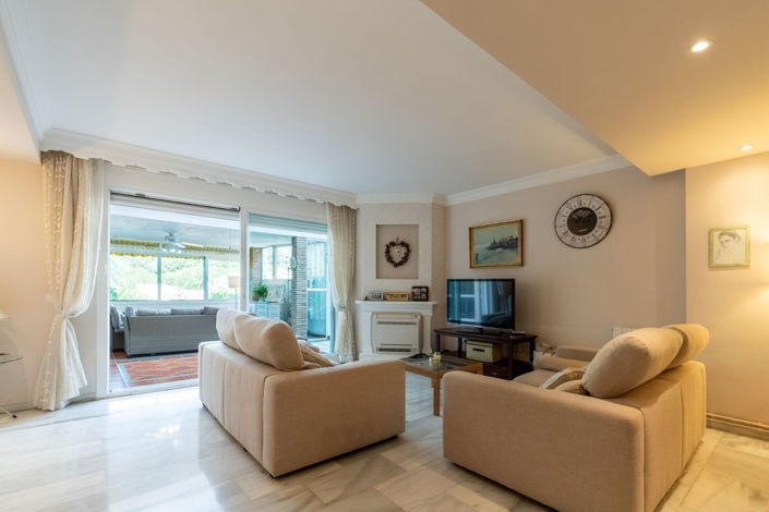 Image No.30-3 Bed Property for sale