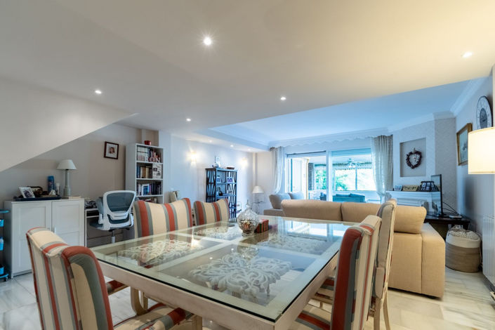 Image No.34-3 Bed Property for sale