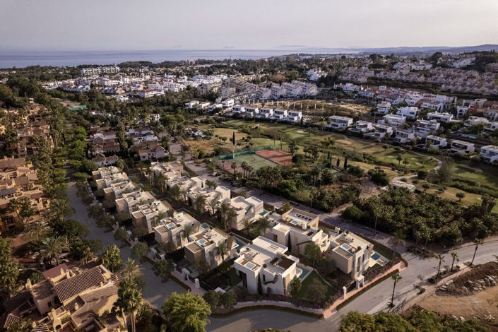 Image No.15-5 Bed Property for sale