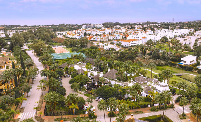 Image No.27-5 Bed Property for sale