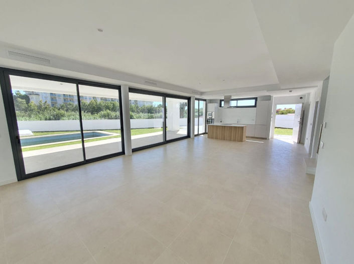 Image No.2-Propriété de 4 chambres à vendre à La Duquesa