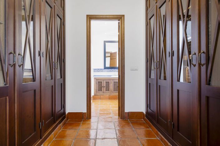 Image No.22-4 Bed Property for sale