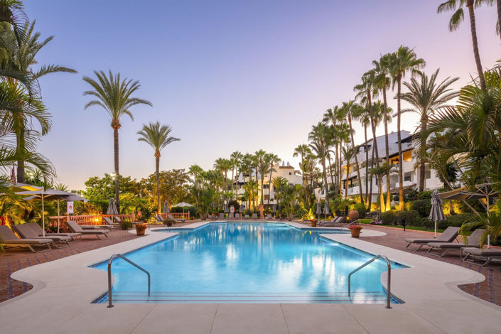 Image No.20-3 Bed Property for sale