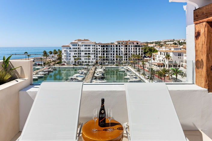 Image No.12-4 Bed Property for sale