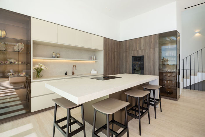 Image No.5-6 Bed Property for sale