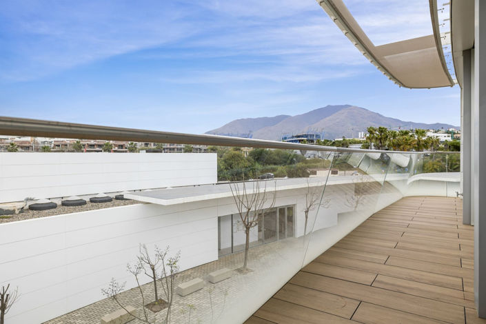 Image No.23-3 Bed Property for sale