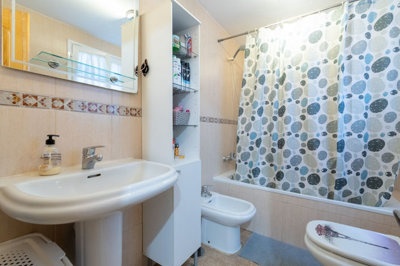 15-11d12f2f454f2f5e9b981fdd8b901d51