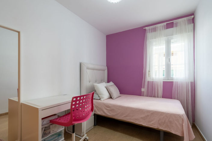 Image No.9-2 Bed Property for sale