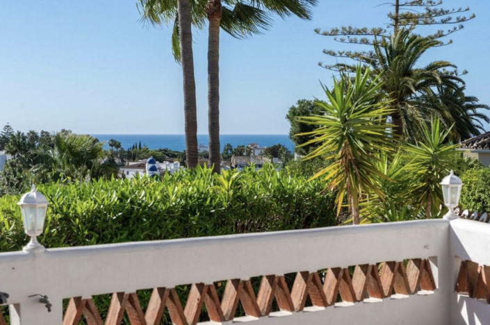 Image No.3-3 Bed Property for sale