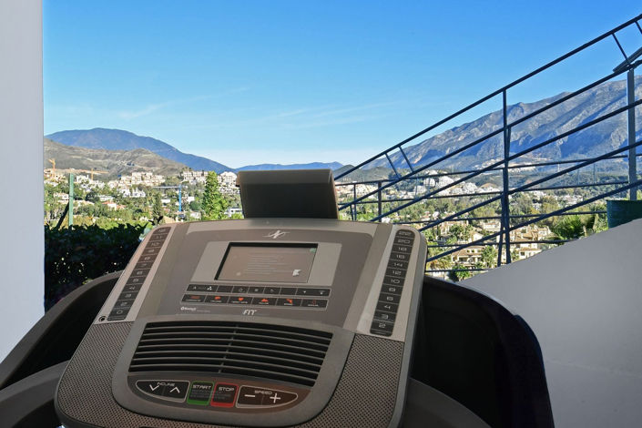 Image No.22-7 Bed Property for sale