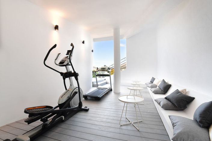 Image No.48-7 Bed Property for sale