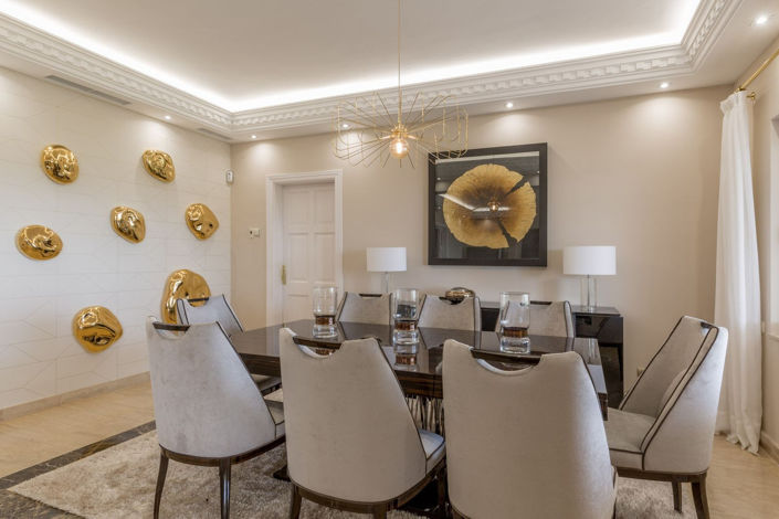 Image No.17-11 Bed Property for sale