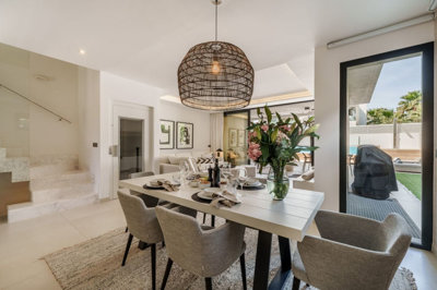 8-e64a9055bba3e77ac8aca3b893cdf826