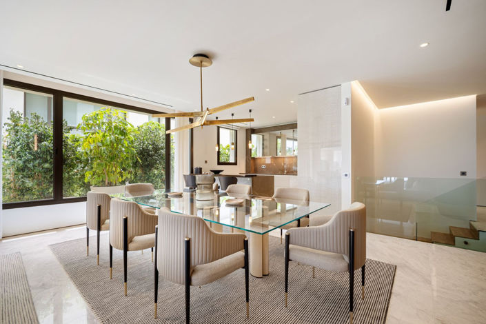 Image No.19-5 Bed Property for sale