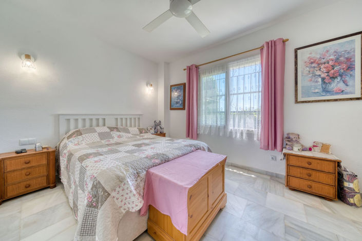 Image No.14-2 Bed Property for sale