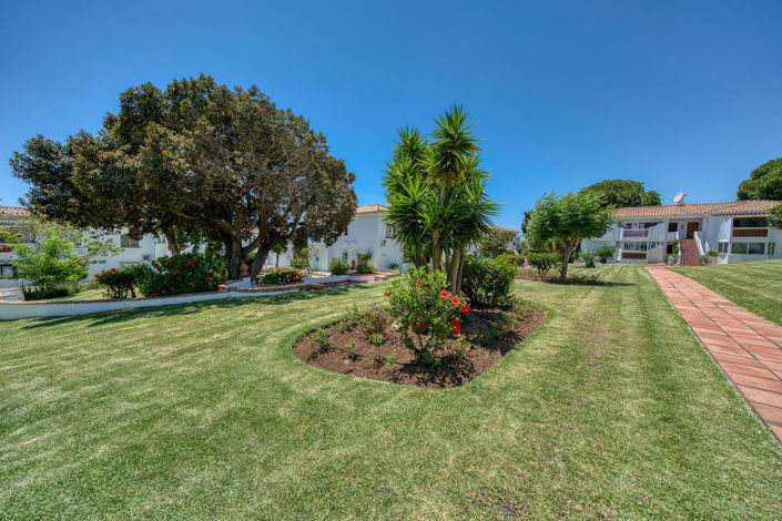 Image No.20-2 Bed Property for sale