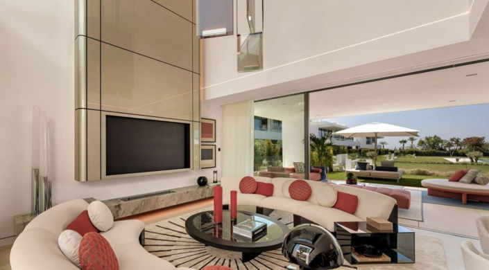 Image No.16-4 Bed Property for sale