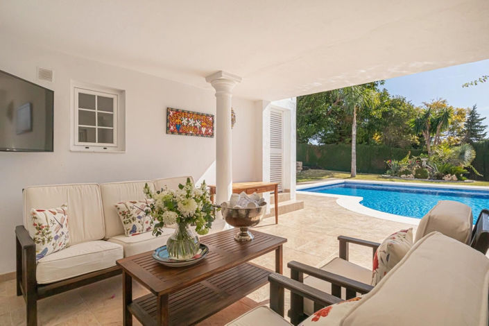 Image No.2-4 Bed Property for sale