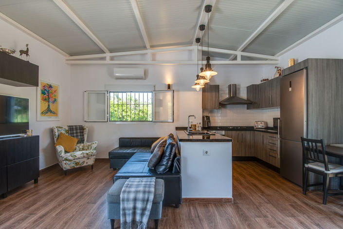 Image No.37-5 Bed Property for sale