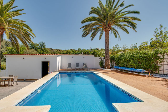 Image No.6-5 Bed Property for sale