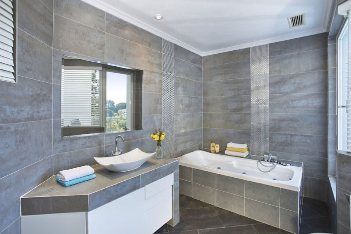 Image No.36-8 Bed Property for sale