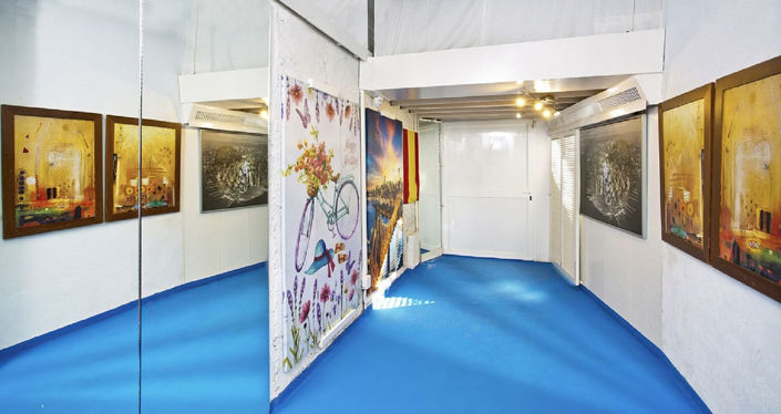 Image No.38-8 Bed Property for sale