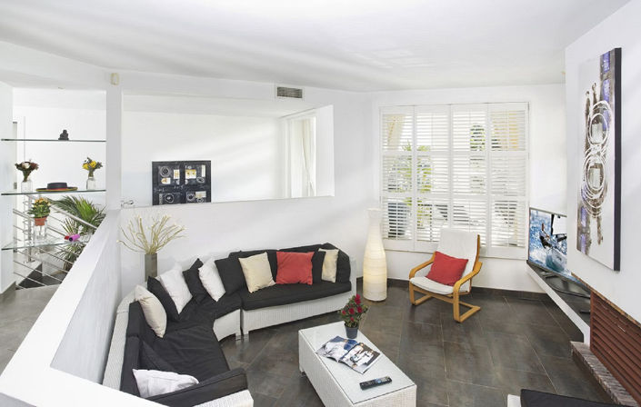 Image No.5-8 Bed Property for sale