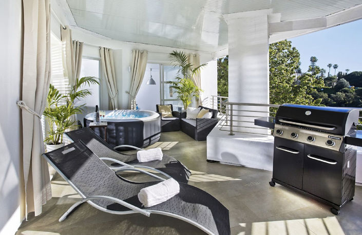 Image No.6-8 Bed Property for sale