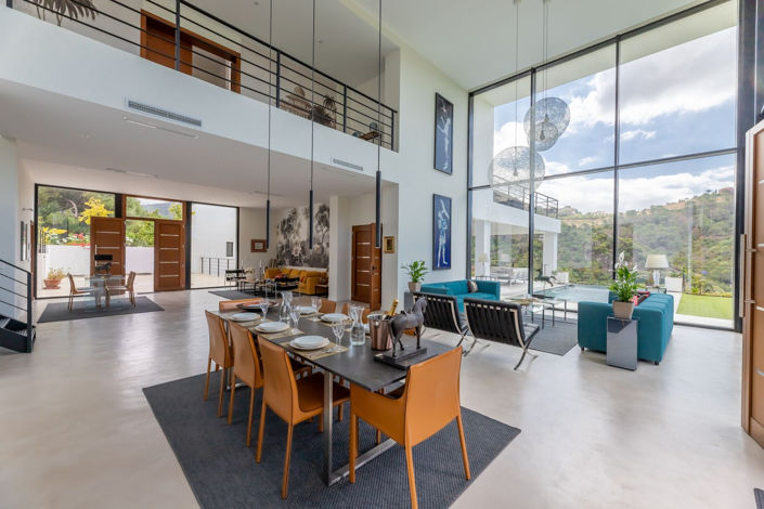 Image No.59-6 Bed Property for sale