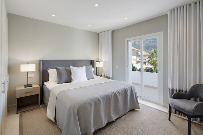 Image No.16-3 Bed Property for sale