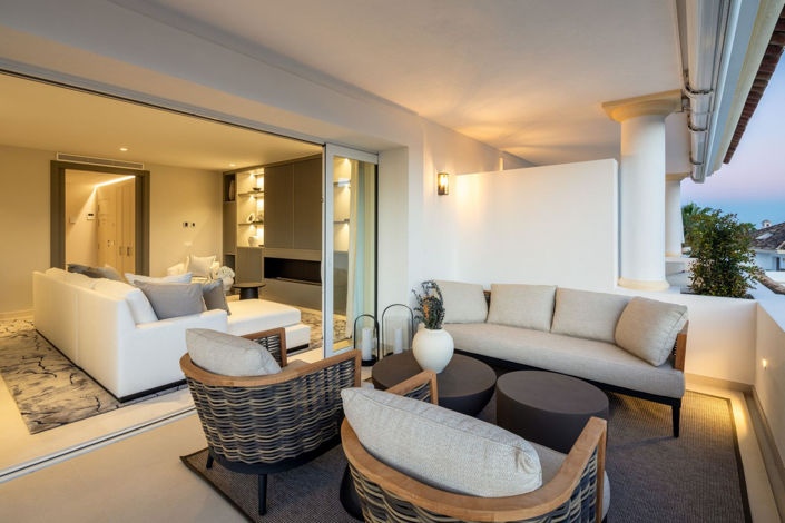 Image No.20-3 Bed Property for sale