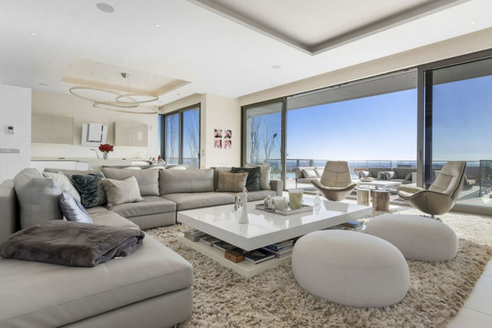 Image No.4-7 Bed Property for sale