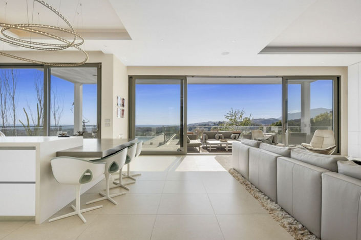 Image No.5-7 Bed Property for sale