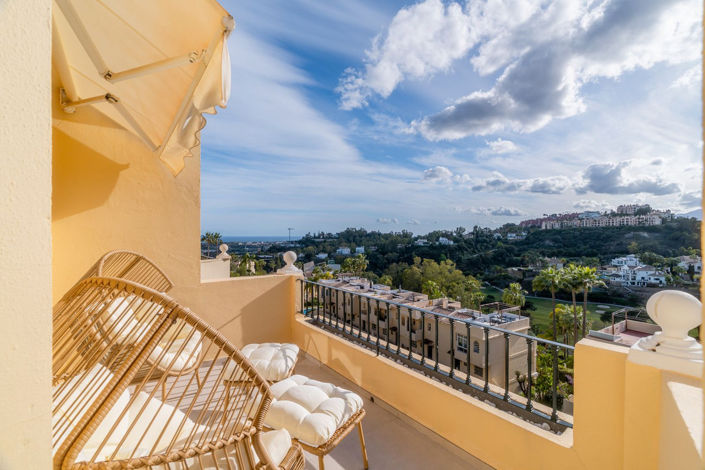 Image No.3-3 Bed Property for sale