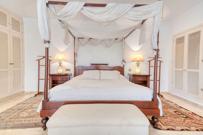 Image No.7-6 Bed Property for sale