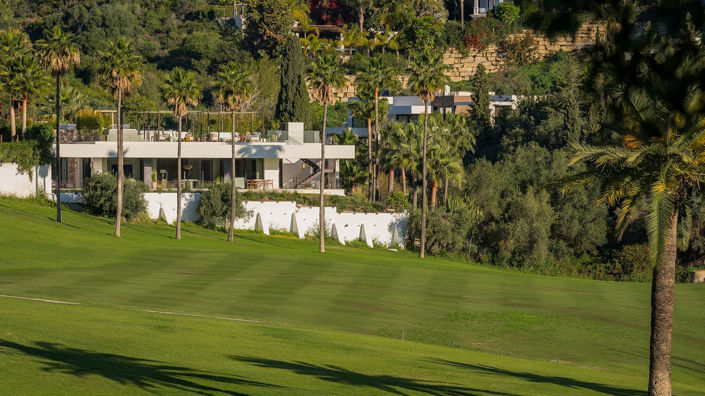 Image No.22-4 Bed Property for sale