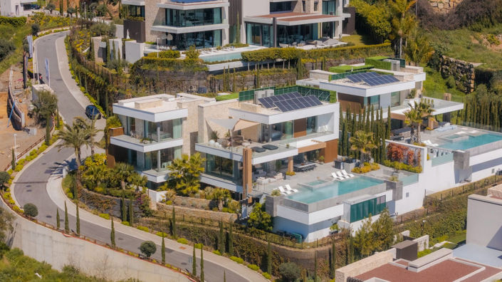 Image No.4-6 Bed Property for sale