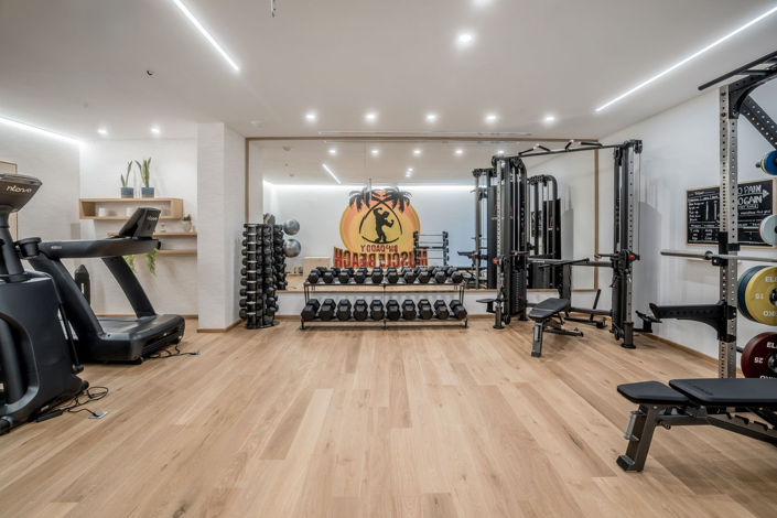 Image No.57-6 Bed Property for sale