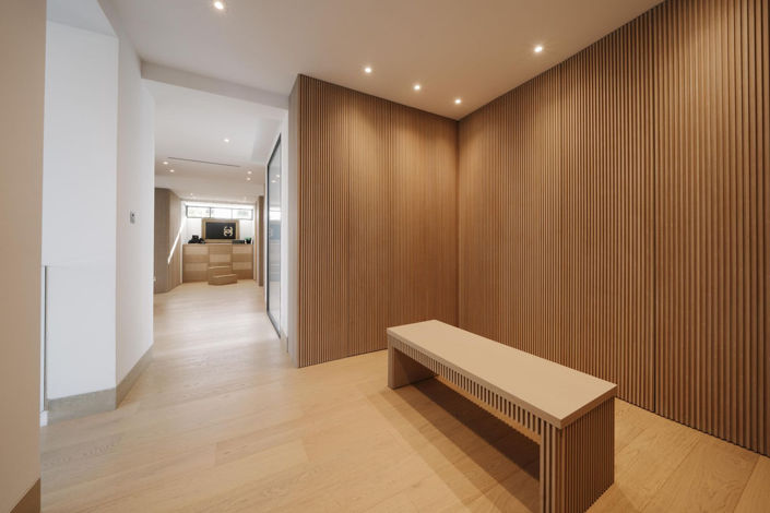 Image No.10-6 Bed Property for sale