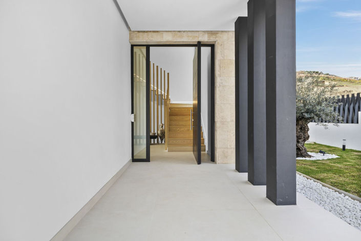 Image No.7-4 Bed Property for sale