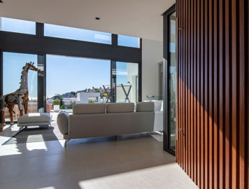 10-bb915d1cb19341576dcdc994b81ab9c5