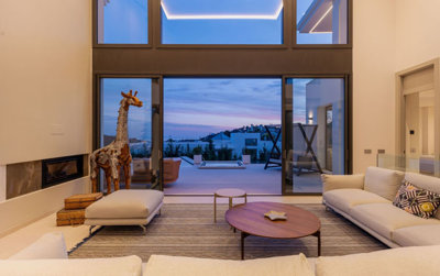 12-53013098fcab6c38b1379cd33298e050