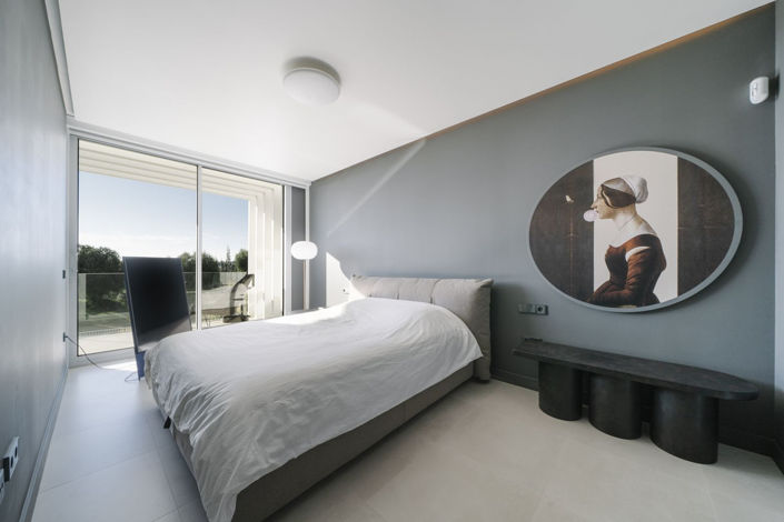 Image No.12-5 Bed Property for sale