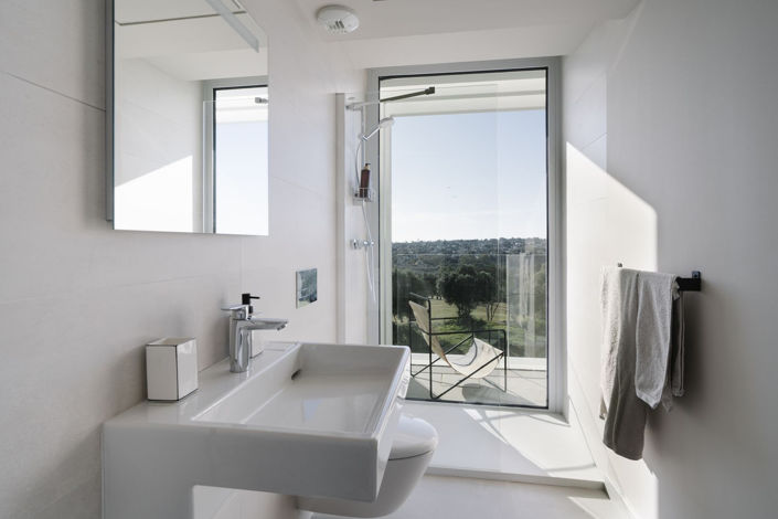 Image No.16-5 Bed Property for sale