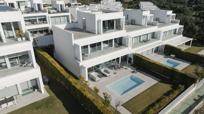 Image No.24-5 Bed Property for sale