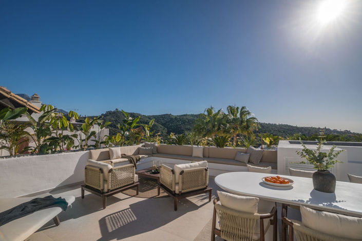 Image No.27-4 Bed Property for sale