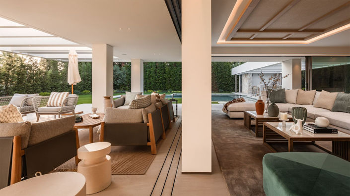 Image No.25-5 Bed Property for sale