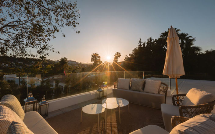 Image No.26-5 Bed Property for sale