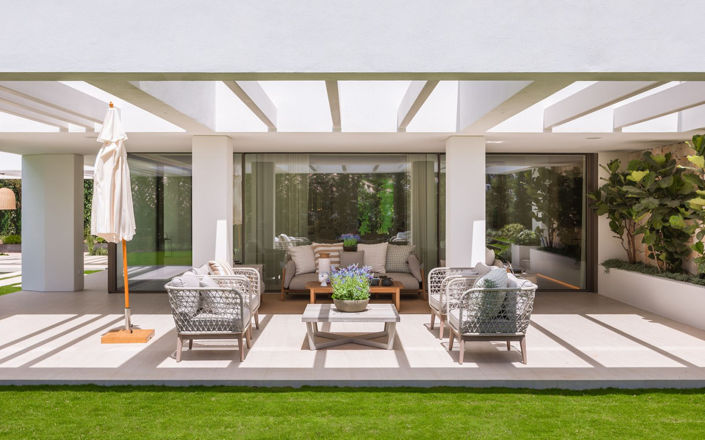 Image No.4-5 Bed Property for sale